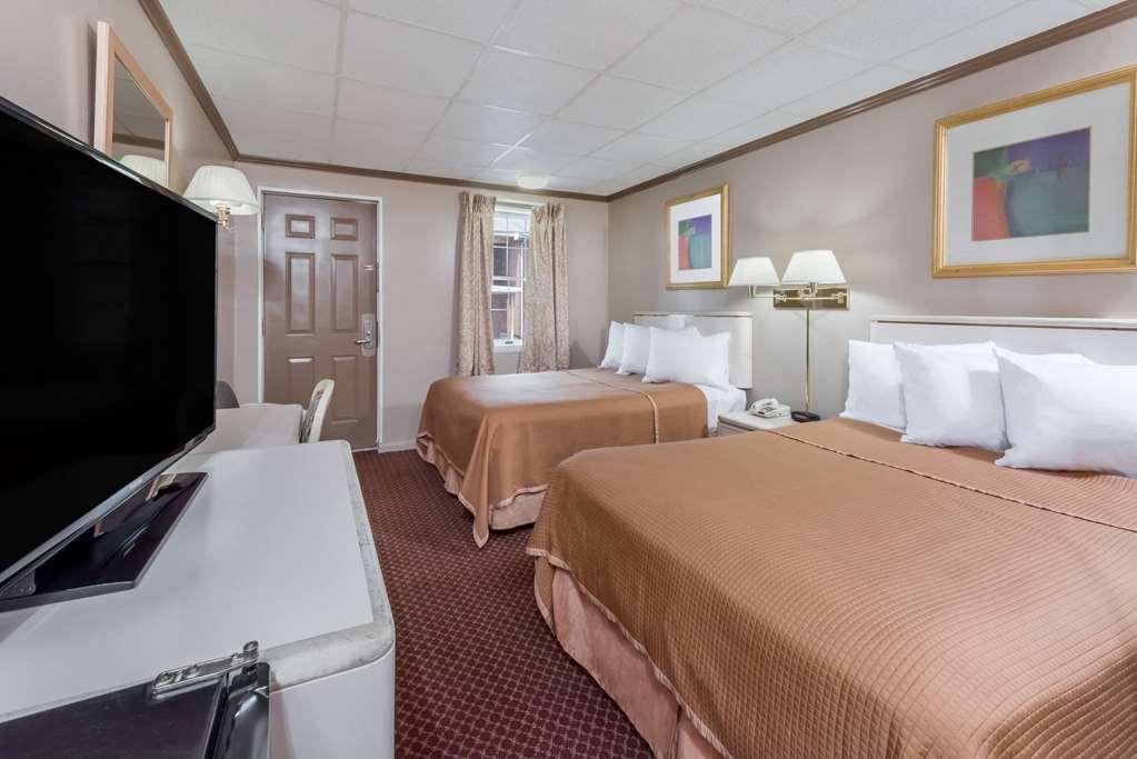 Travelodge By Wyndham Херши Номер фото